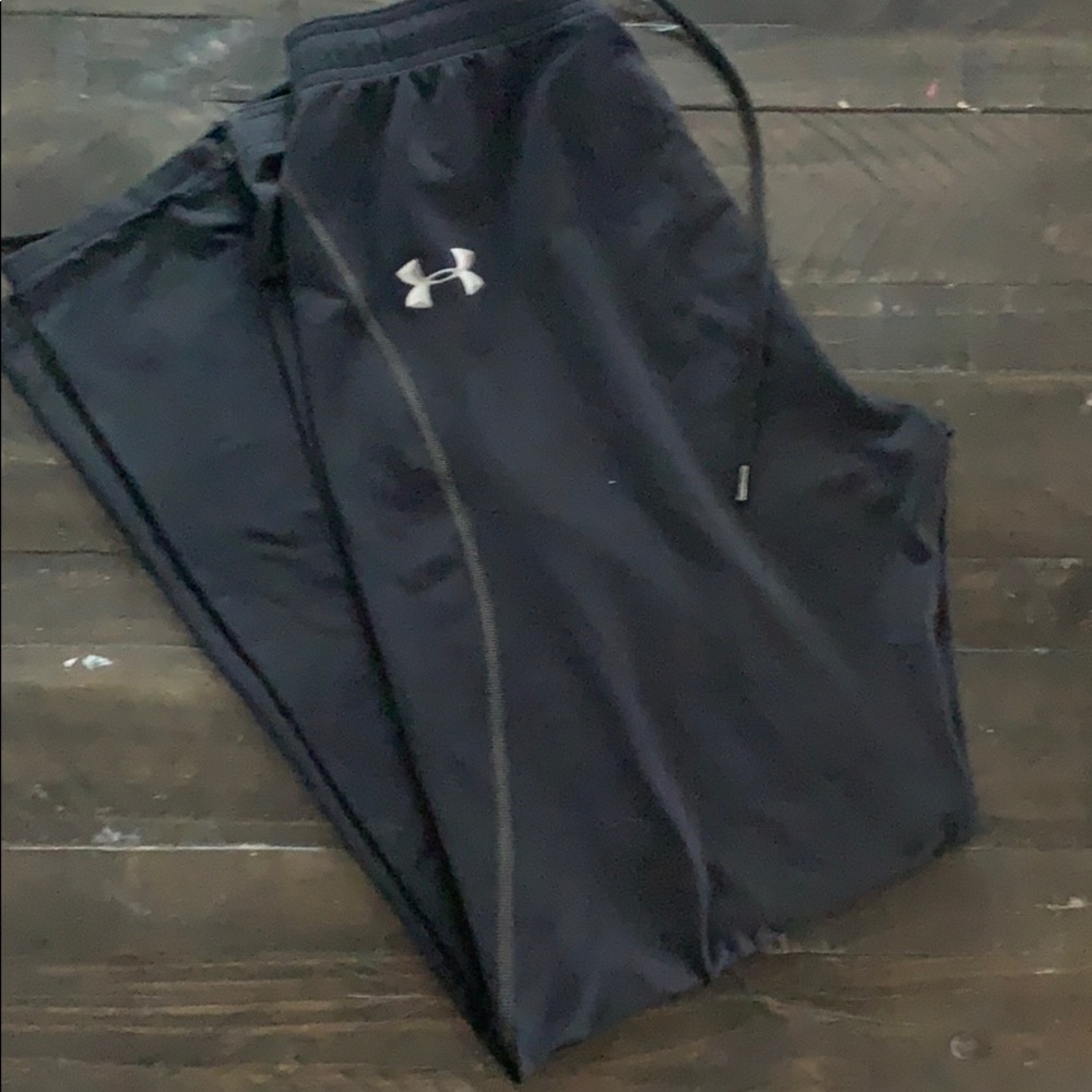 Men’s under-amour running leggings